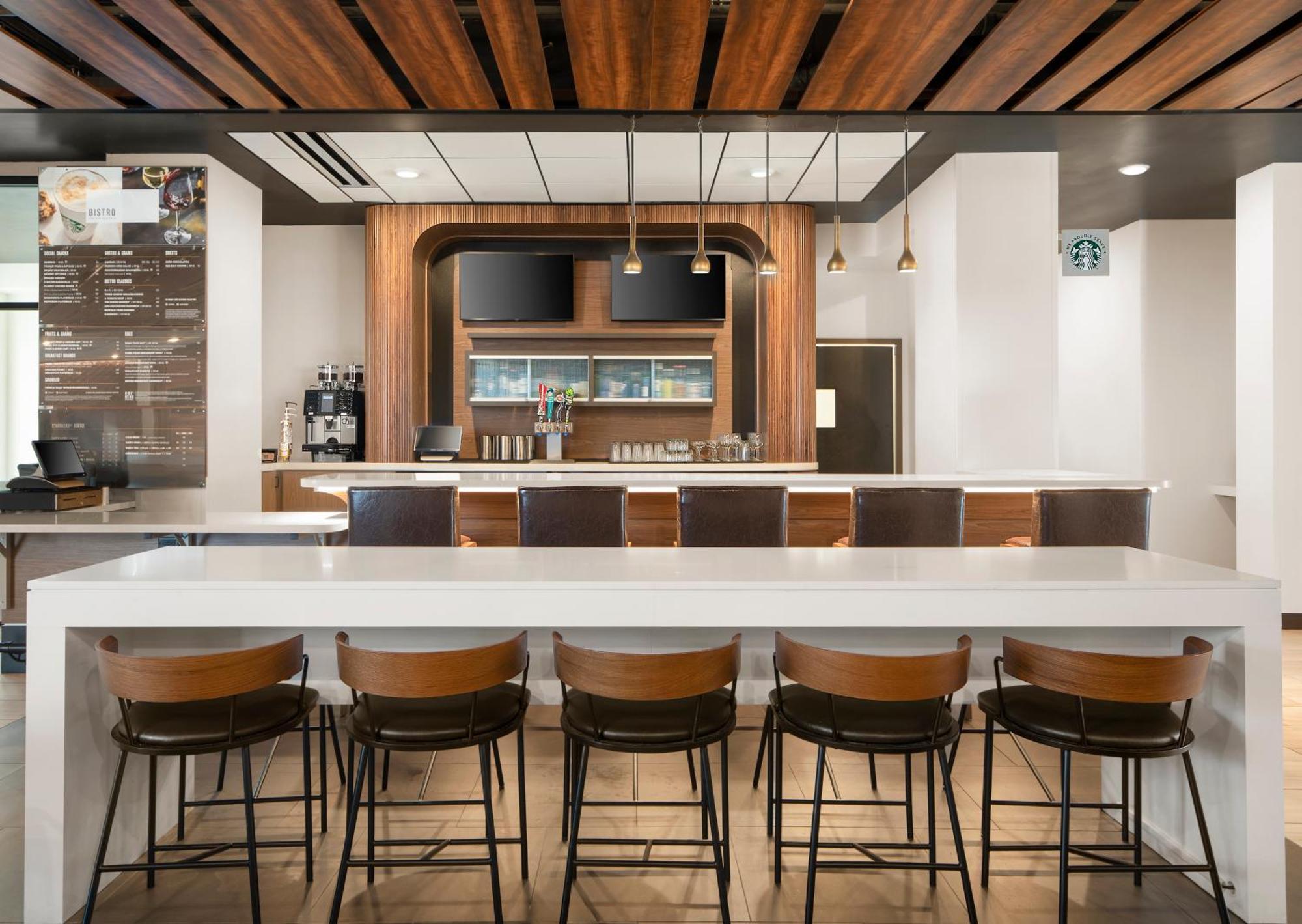 Отель Courtyard By Marriott Seattle Seatac Airport Экстерьер фото