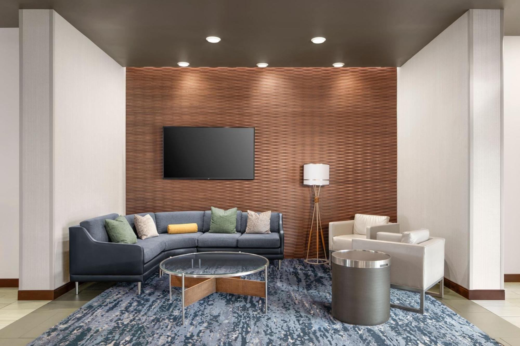 Отель Courtyard By Marriott Seattle Seatac Airport Экстерьер фото